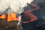 夢中驚現(xiàn)火山噴發(fā)，夢中驚現(xiàn)火山噴發(fā)的恐怖景象