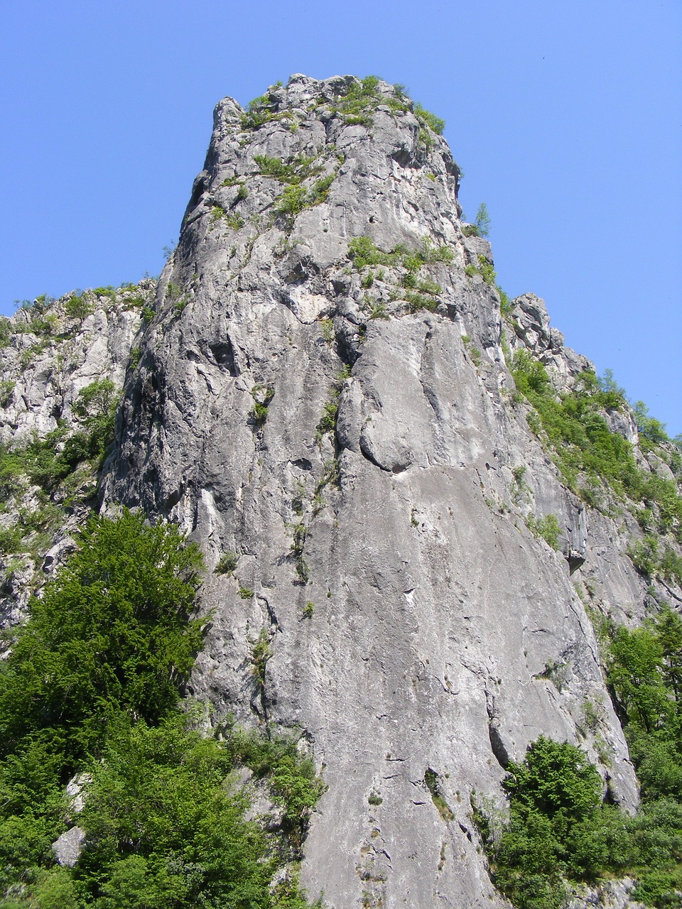 夢到陡峭的爬山之旅，寓意與解讀