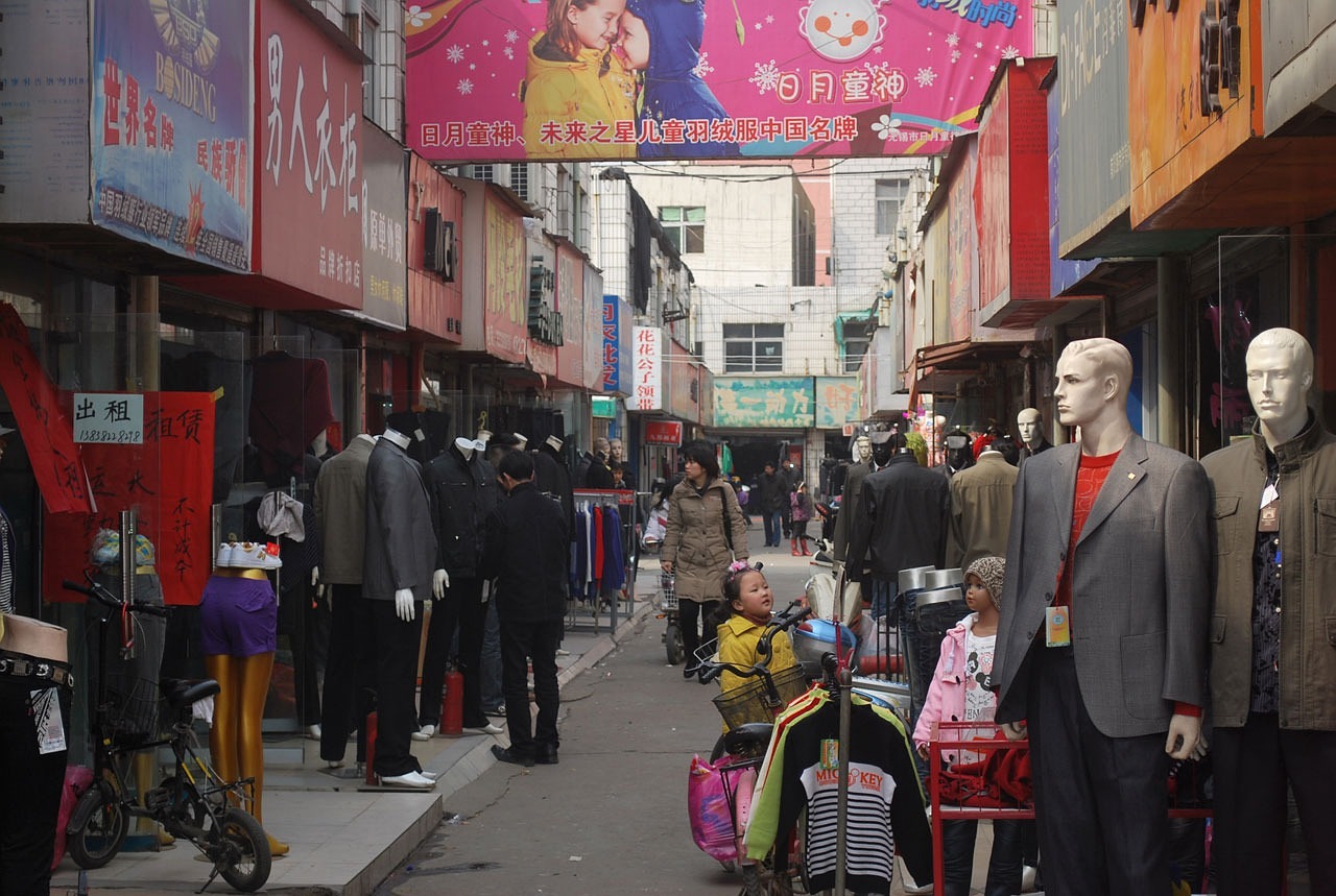 夢(mèng)中的購(gòu)物之旅，一次逛街買衣服的奇妙體驗(yàn)